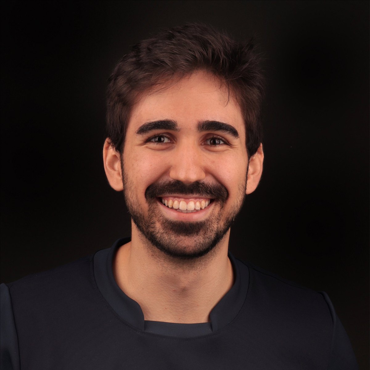 Dr. Guilherme Gasparovic, dentista da Apóllon Odontologia